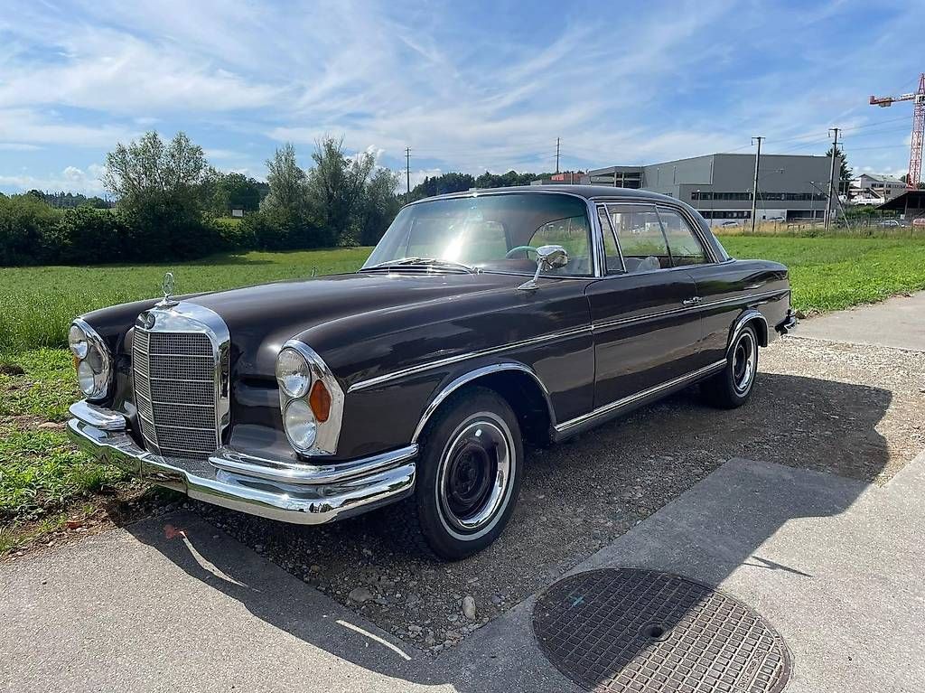 Automobili: MERCEDES-BENZ 300 SE Coupé – Usato da Langenthal venduto da Goergens10