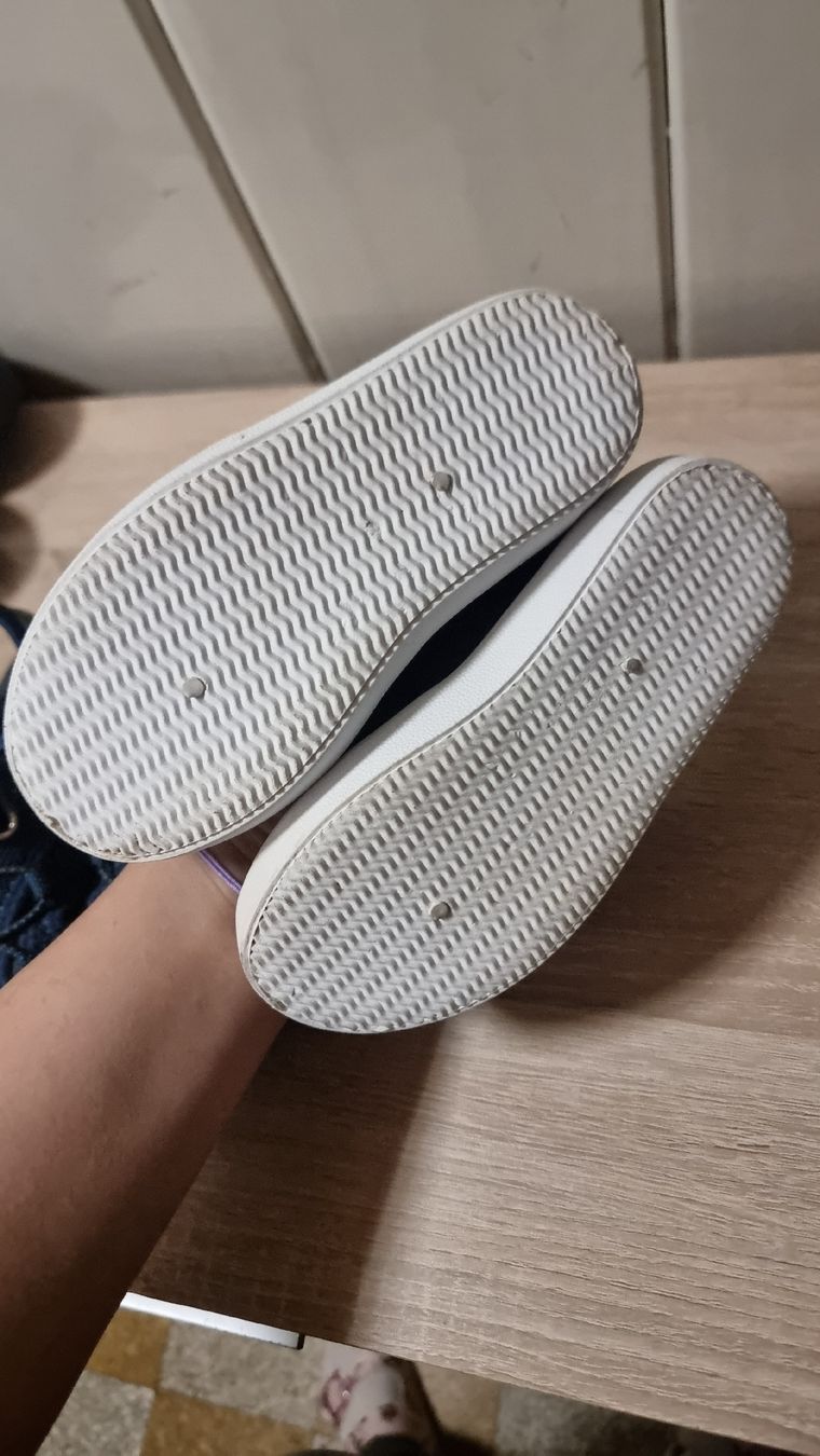 Scarpe per ragazzi: Jungs-Schuhe Gr.26 – Usato da Winznau venduto da soli9 4