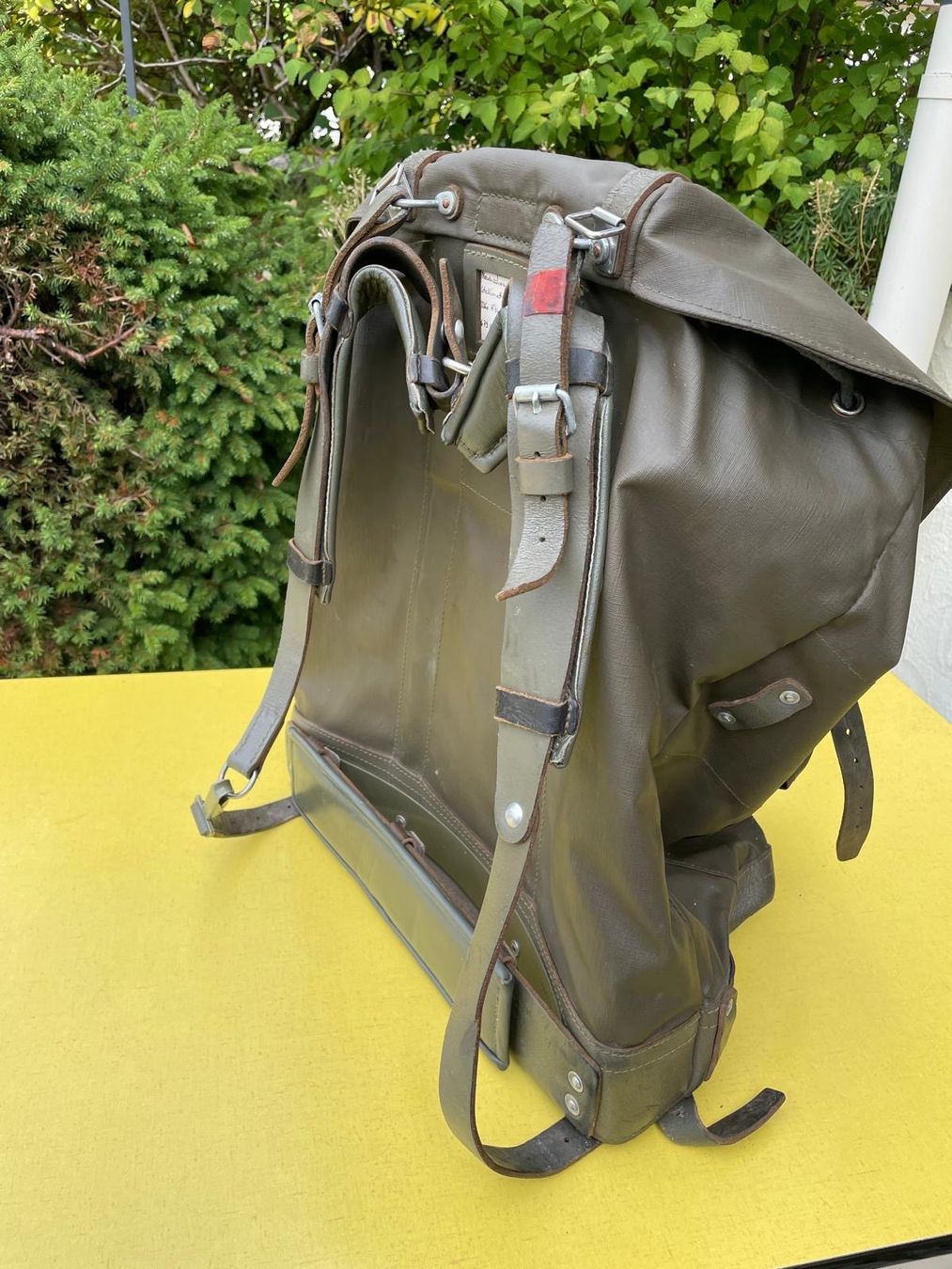 Schweizer Armee Zaini: Original Militärrucksack – Usato da Herzogenbuchsee venduto da jemar 2