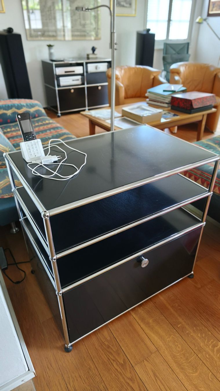 USM Scaffali: USM Haller Gestell schwarz mit Schublade – Usato da Thun venduto da kisc93 3