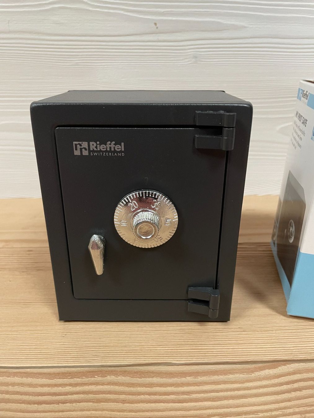 Casseforti: Rieffel My First Safe – Nuovo e nell'imballaggio originale da Aeschlen ob Gunten venduto da Floh028