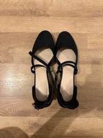 Elegante Schwarze Nagelschuhe
