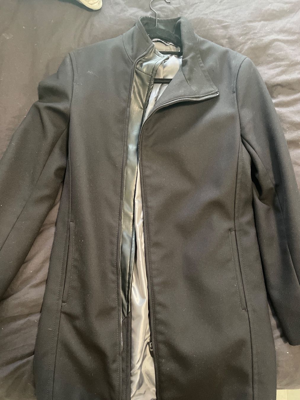 Zara Cappotti: Giacca/ cappotto nero – Usato da Riva San Vitale venduto da dan_5r87