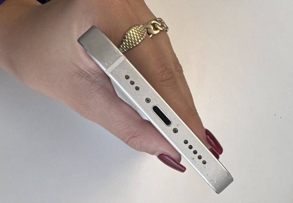 Portables: Apple iPhone 14 256GB – D'occasion à Bülach par rin_2ghw 1