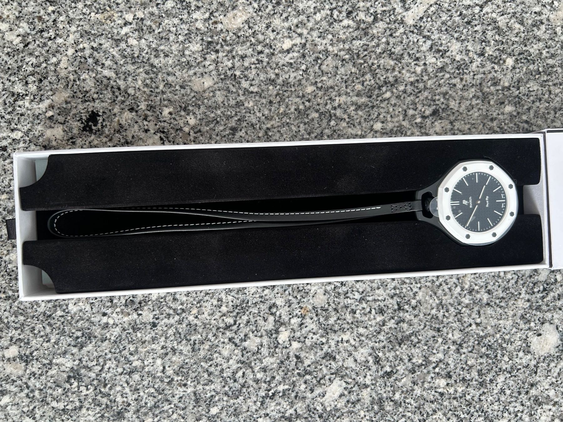 Swatch Orologi: Audemars-Piguet X Swatch – Nuovo e nell'imballaggio originale da Tecknau venduto da edsah 1