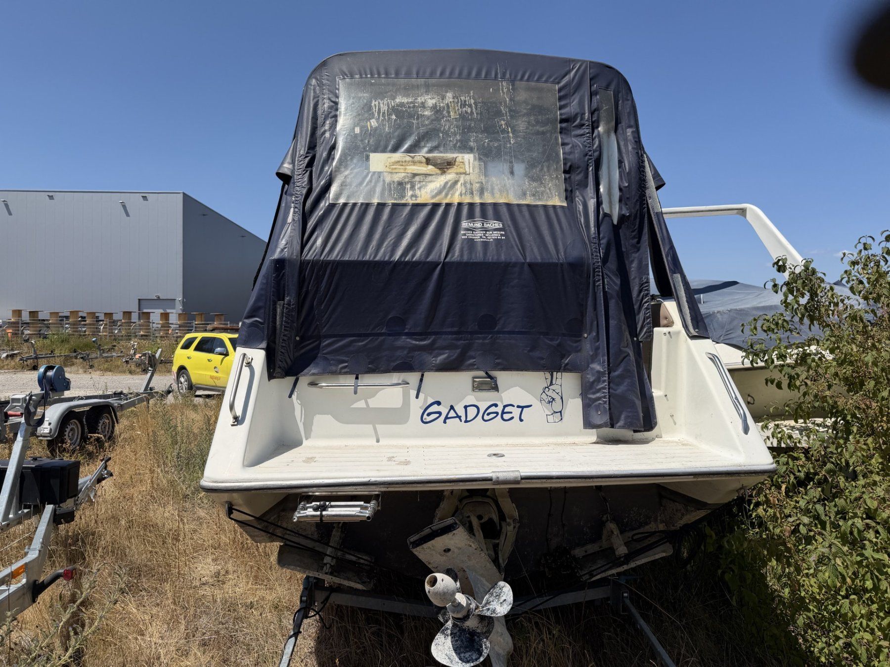 Bayliner Barche: BAYLINER AVANTI SPORT 250 – Usato da Avenches venduto da BOOTTRANSPORTE 1