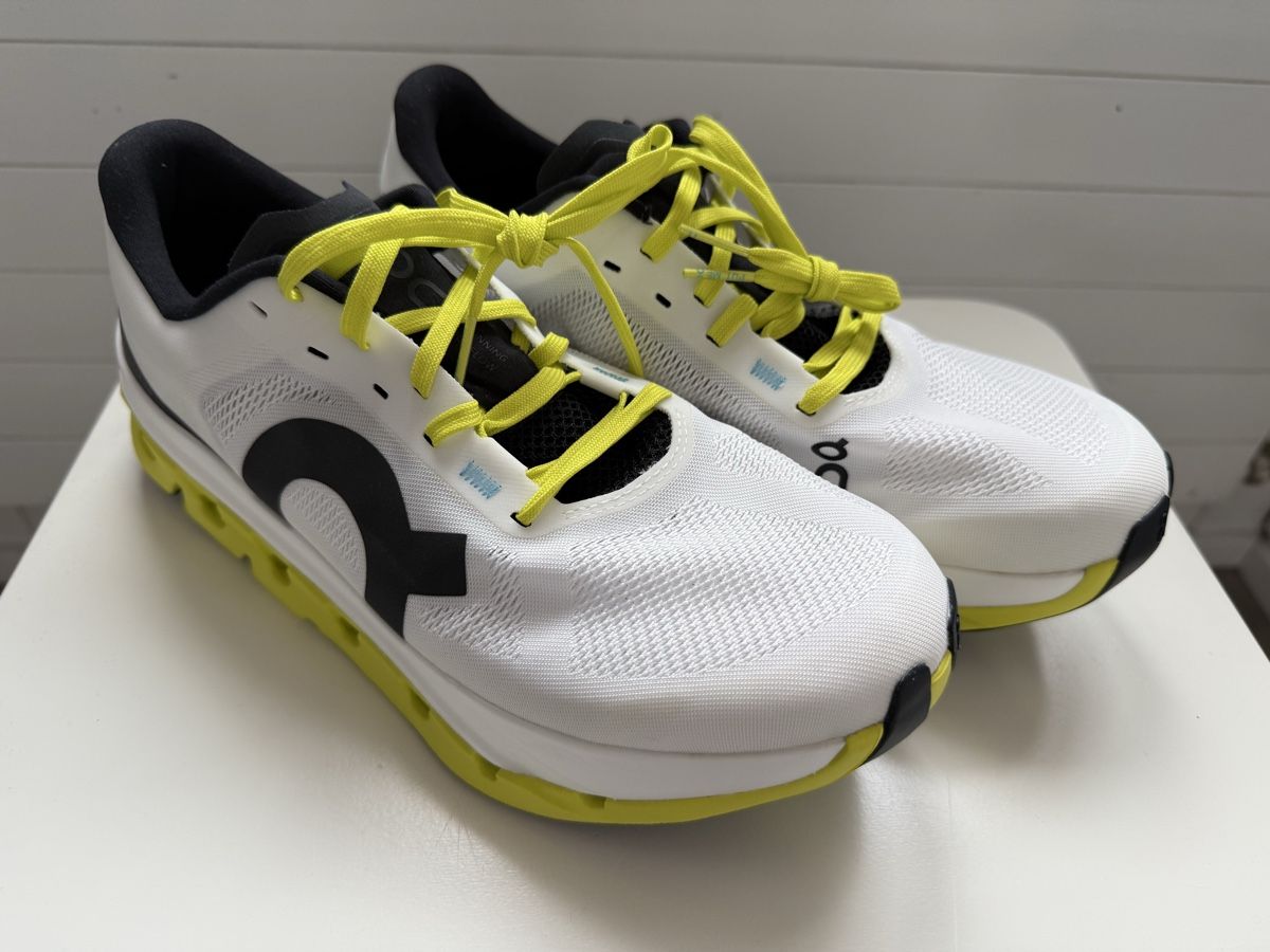 On Scarpe da donna: ON Cloudflow – Nuovo (secondo la descrizione) da Rehetobel venduto da bodystyl