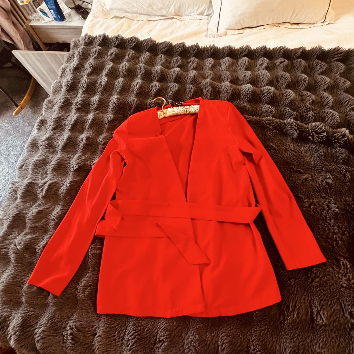 Jacken: Veste rouge Amisu, taille 38 – Neu (gemäss Beschreibung) aus Avry-sur-Matran von Anarda 2