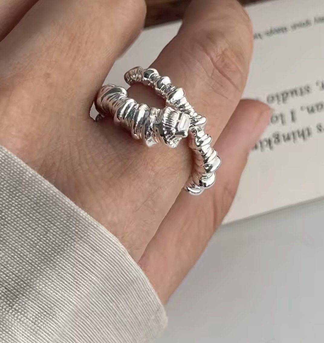 Anelli: Einzigartiger Ring Verstellbar, versilbert – Nuovo e nell'imballaggio originale da Eschenbach SG venduto da ...- 1