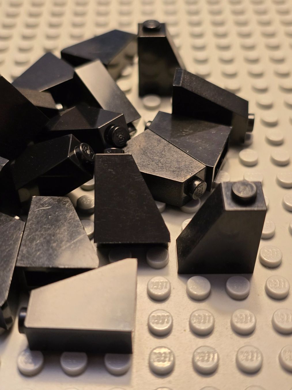 Lego Kit di costruzioni: Lego 16x Dachstein (60481) schwarz – Usato da Basel venduto da Swi-7621