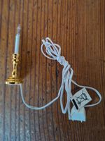 Hübsche Puppenhaus Lampe mit Stecker, goldfarbig, Licht geht