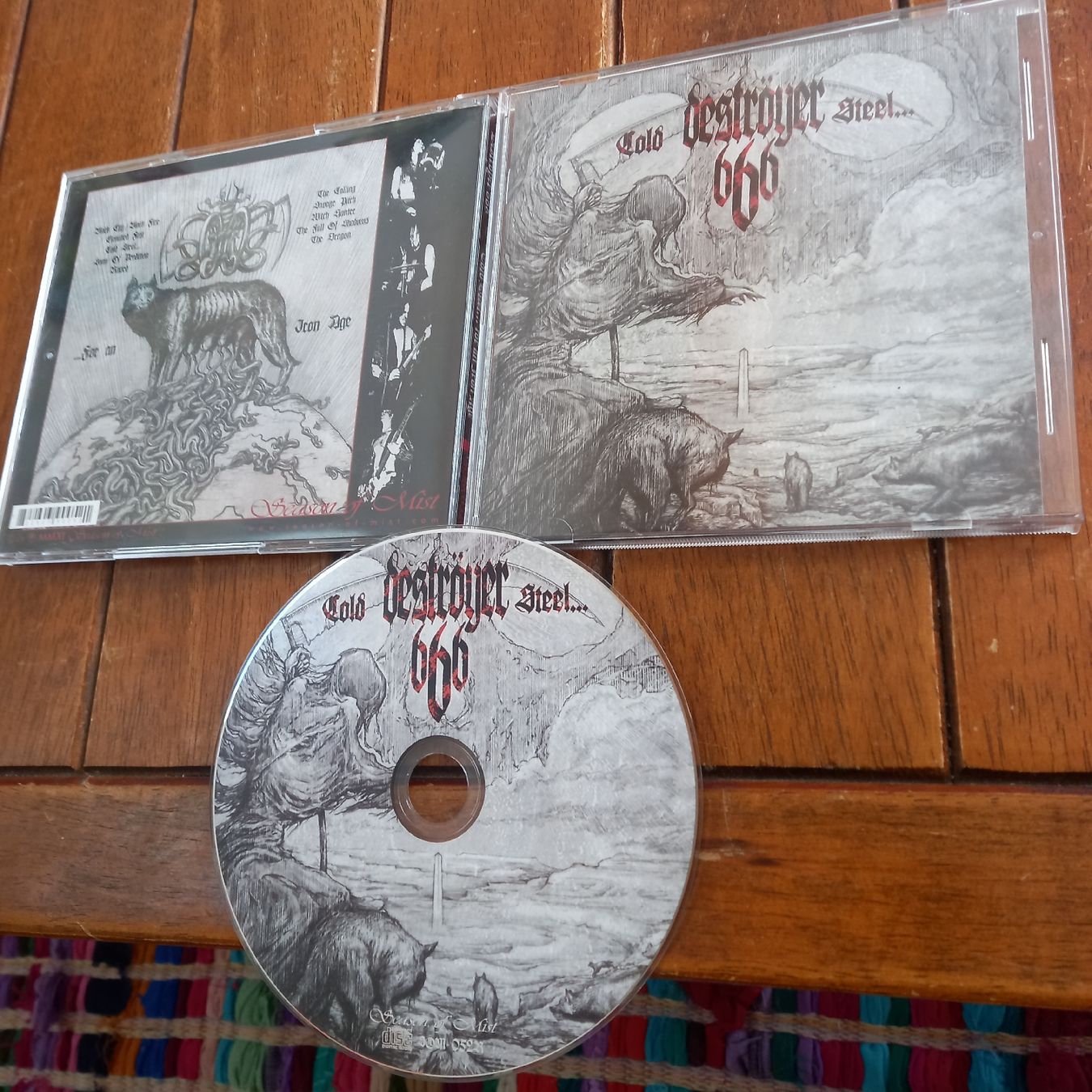 CDs: destroyer 666 - cold... – D'occasion à St-Cergue par VeganWarrior