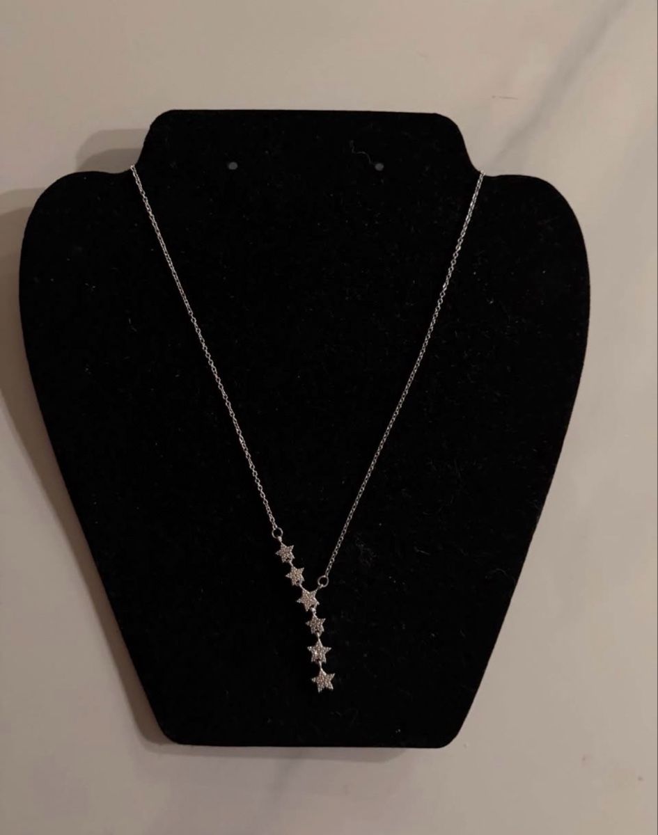 Catenine: Collier étoile  – Nuovo e nell'imballaggio originale da Sion venduto da mor_t8ns