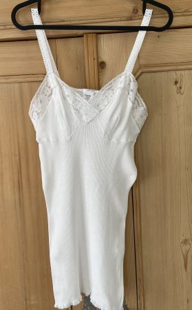 2 CALIDA Unterhemden, weiss, NEU und ungetragen, Gr. 40