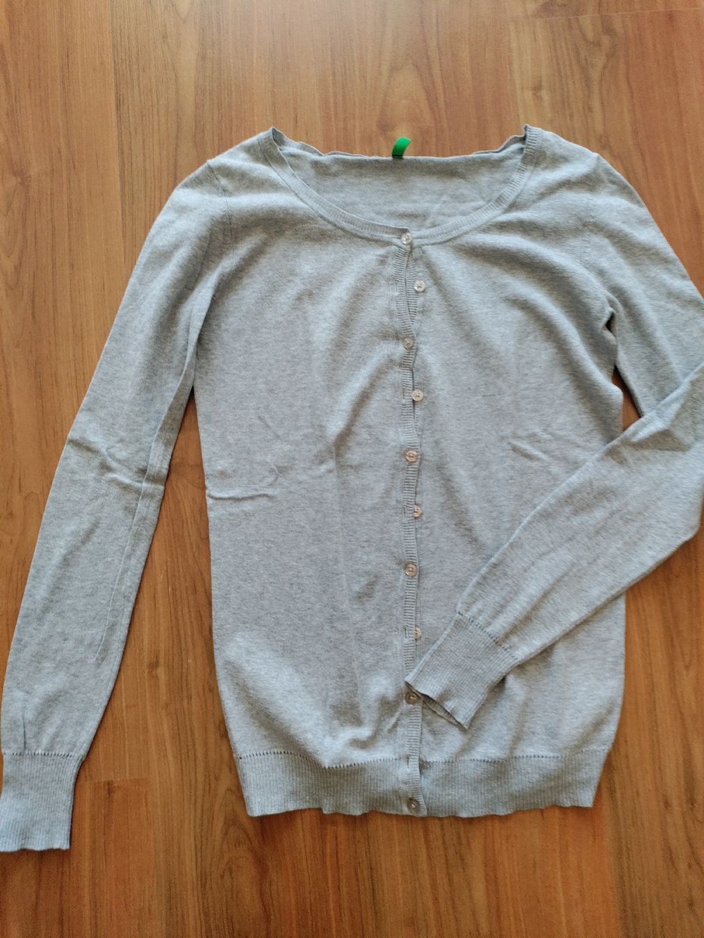 Benetton Pullover & Sweatshirts: Strickjacke von Benetton – Gebraucht aus Port von 243rina
