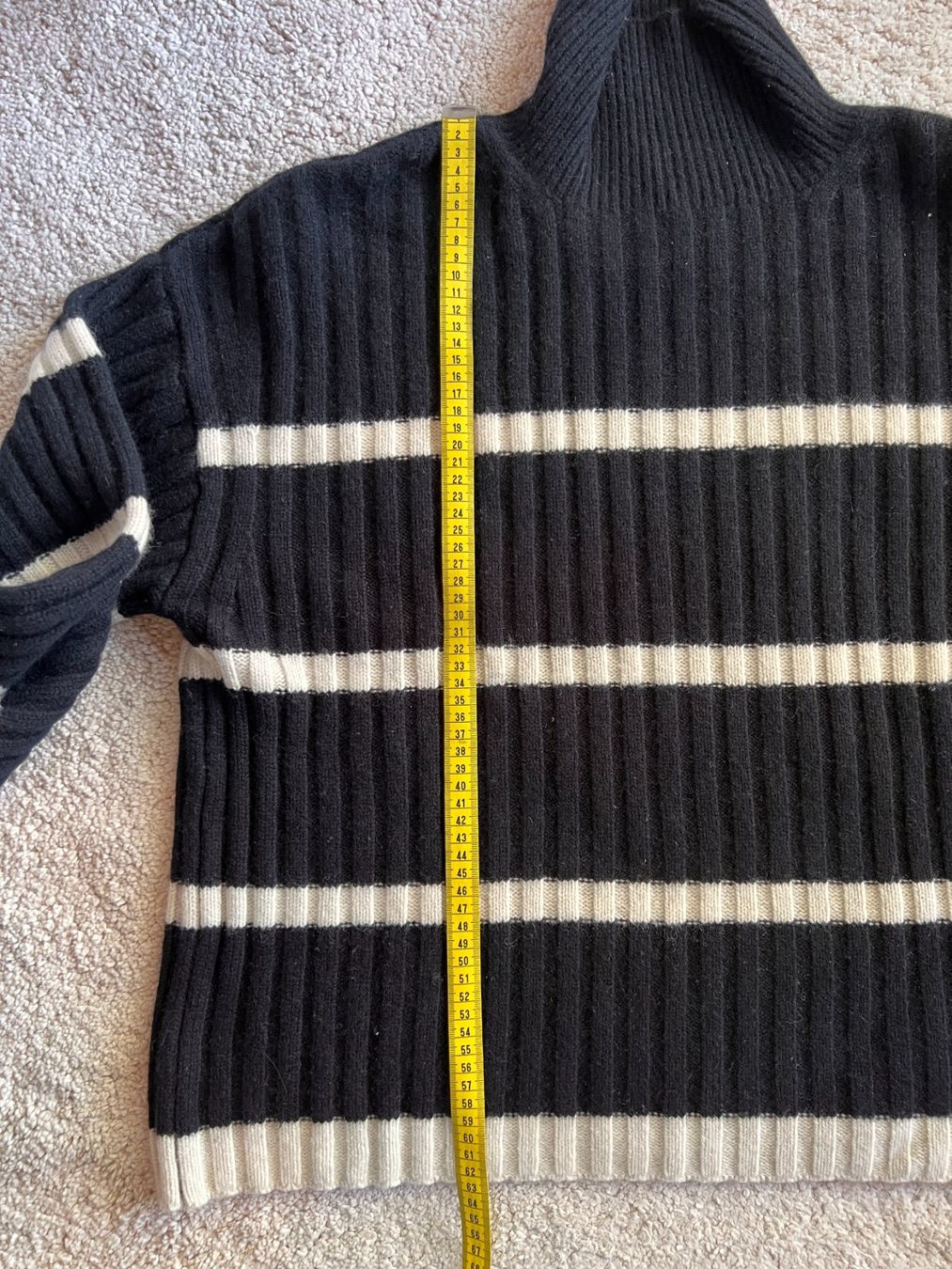 H&M Pulls & Sweat-shirts: H&M Premium pull rayé XS oversize – Neuf (Voir description) à Granges (Veveyse) par Hey-ya 1