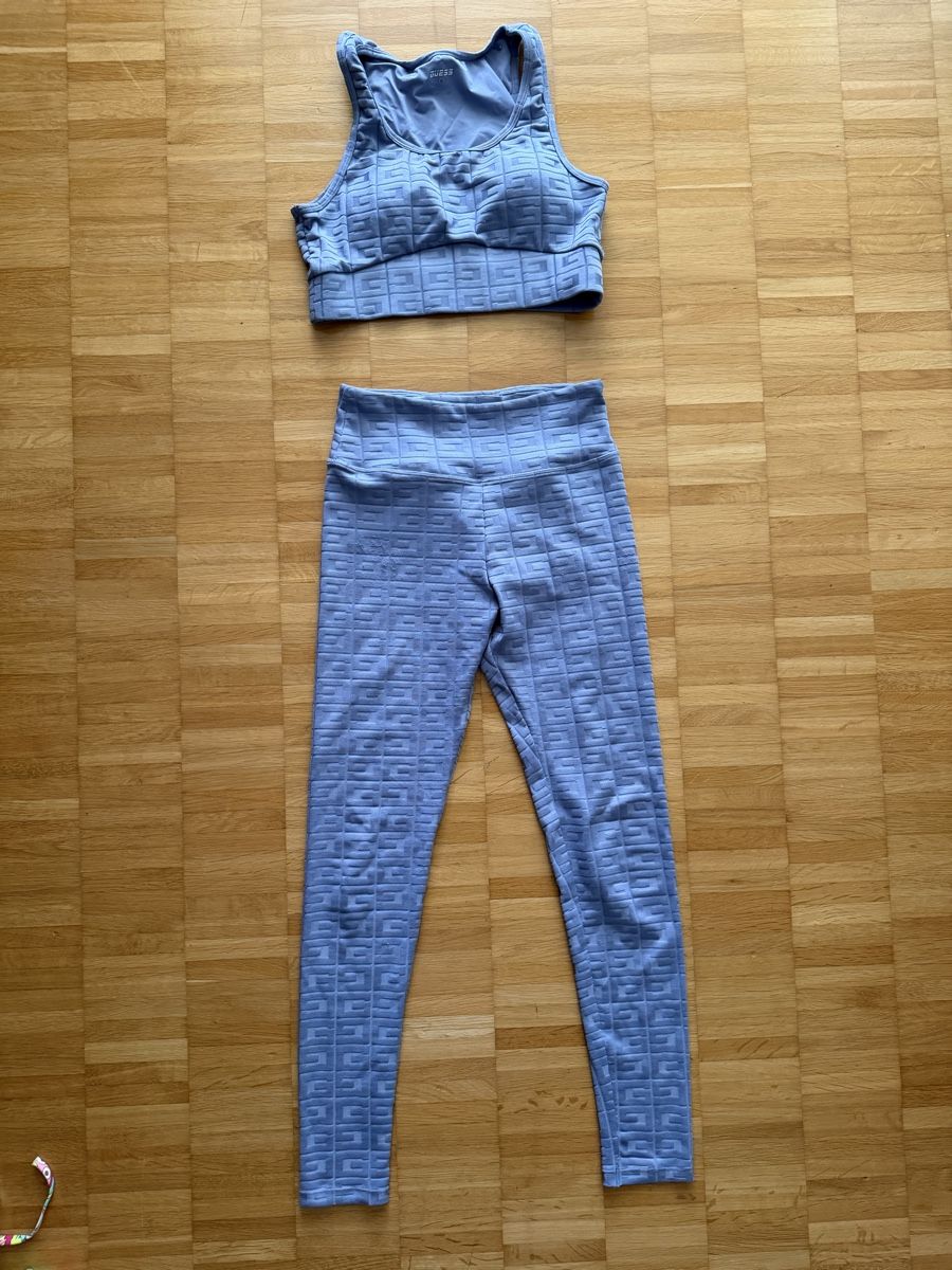 Guess Lotti di vestiti: Guess Sport BH & Leggings – Usato da Jona venduto da Good_luck_ 1