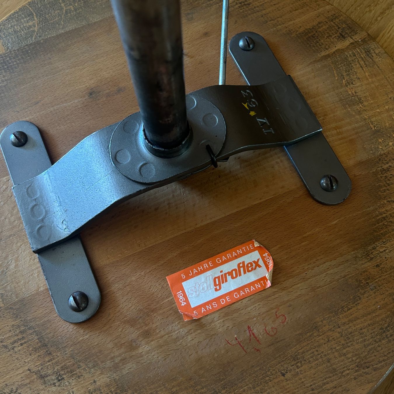 Giroflex Sgabelli: 1964 Industrie Hocker Stoll Giroflex – Usato da Bern venduto da shoprestoredvintage 3