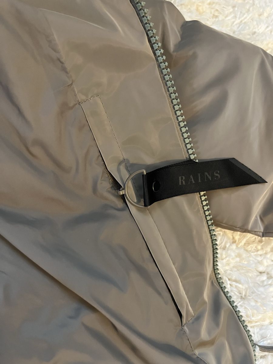 Rains Giacche: Rains Alta Puffer Jacket Metallic – Usato da Thun venduto da yvo_5b7p 4