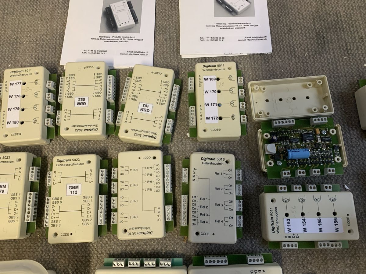Modellini di ferrovie: 46 Decoder gebraucht, mit Anleitung, H203 – Usato da Winden venduto da EmilNeu 3