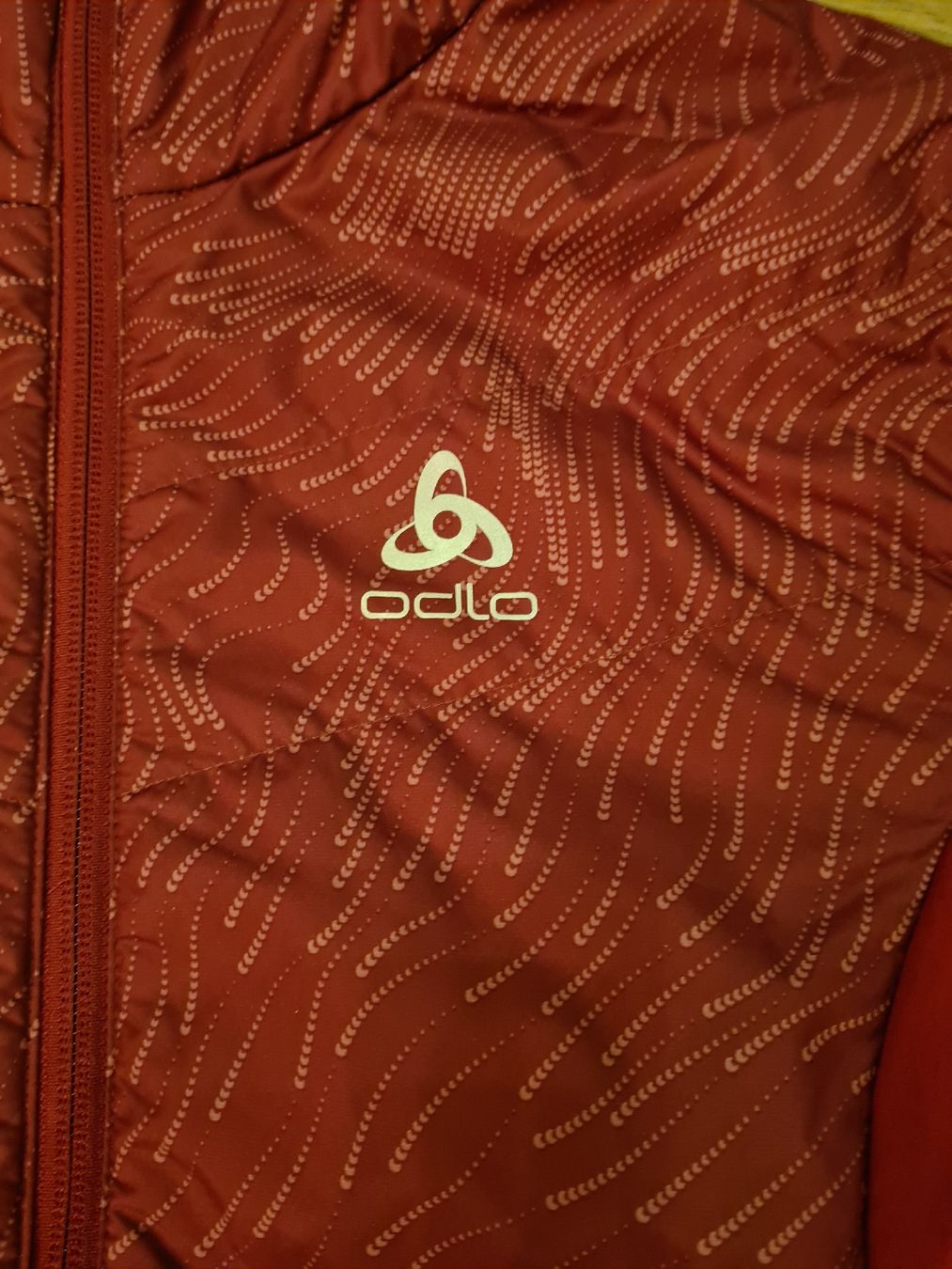 Odlo Gilets & Westen: ODLO WESTE KURZARM GR.M – Gebraucht aus Adlikon von jahr01 1
