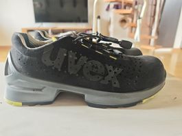Uvex Sicherheitsschuhe Grösse 42 schwarz guter Zustand