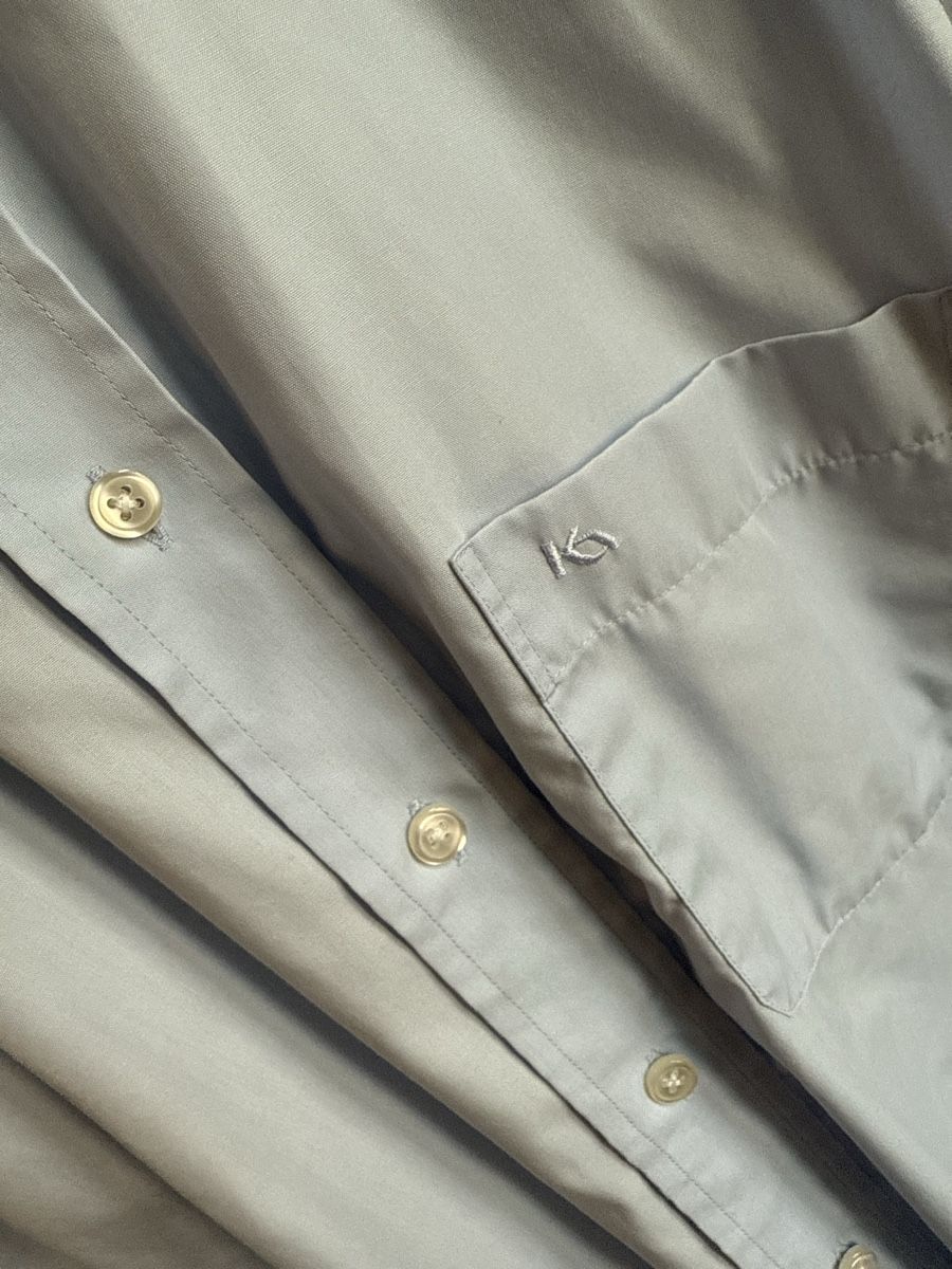 Hemden: Chemise bleu clair Kauf, t.40 – Gebraucht aus Tavannes von Thriftshop 1
