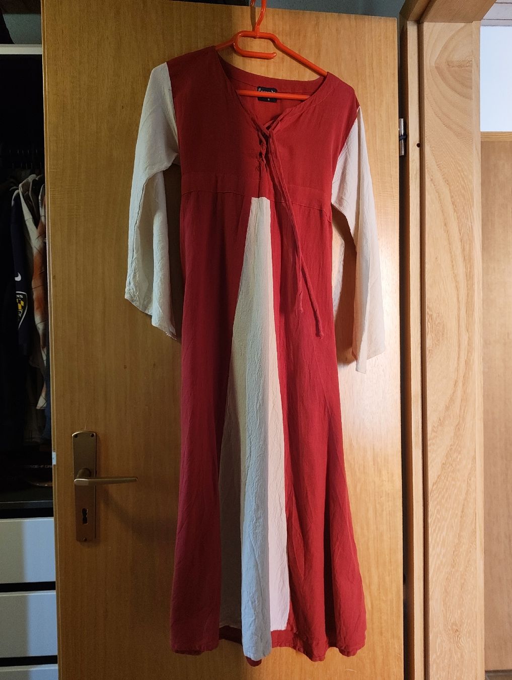 Vestiti & Gonne: Mittelalterkleid – Usato da Windisch venduto da grey_forrest 1