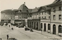 Freiburg   FR  -   La Gare  /  Oldtimer