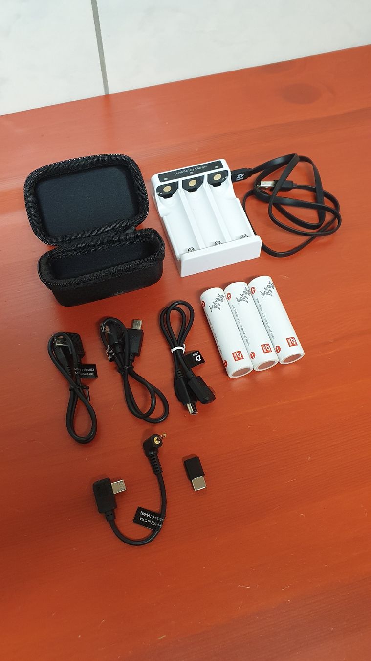 Zhiyun Supporti a parete: Zhiyun Crane 2 Gimbal – Nuovo (secondo la descrizione) da Schmerikon venduto da mike_96 8
