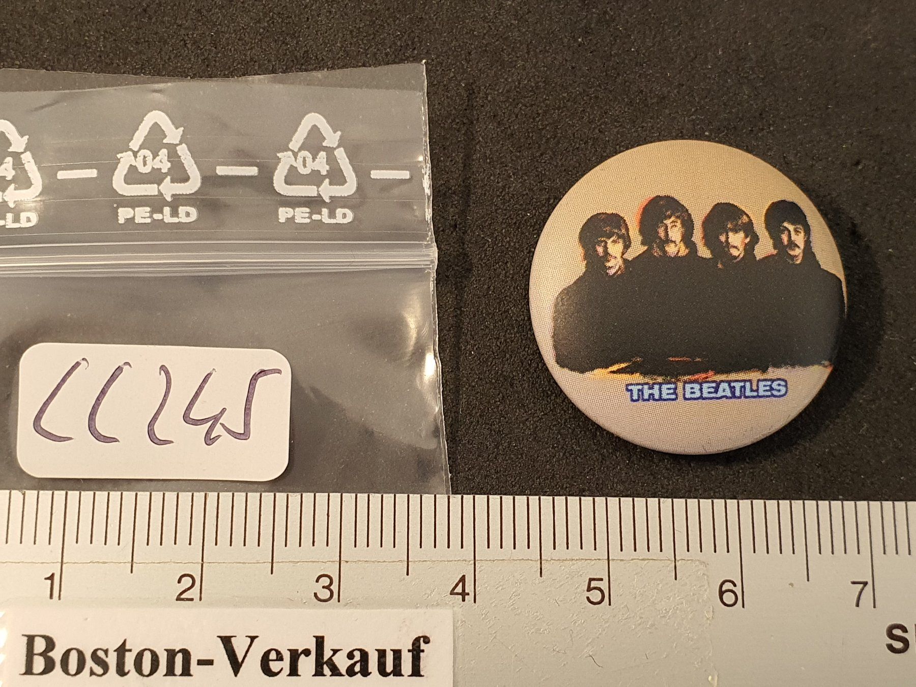 Placchette & Badge: CC245 - Pin /Button - Musik - The Beatles – Usato da Reinach BL venduto da Boston-Verkauf