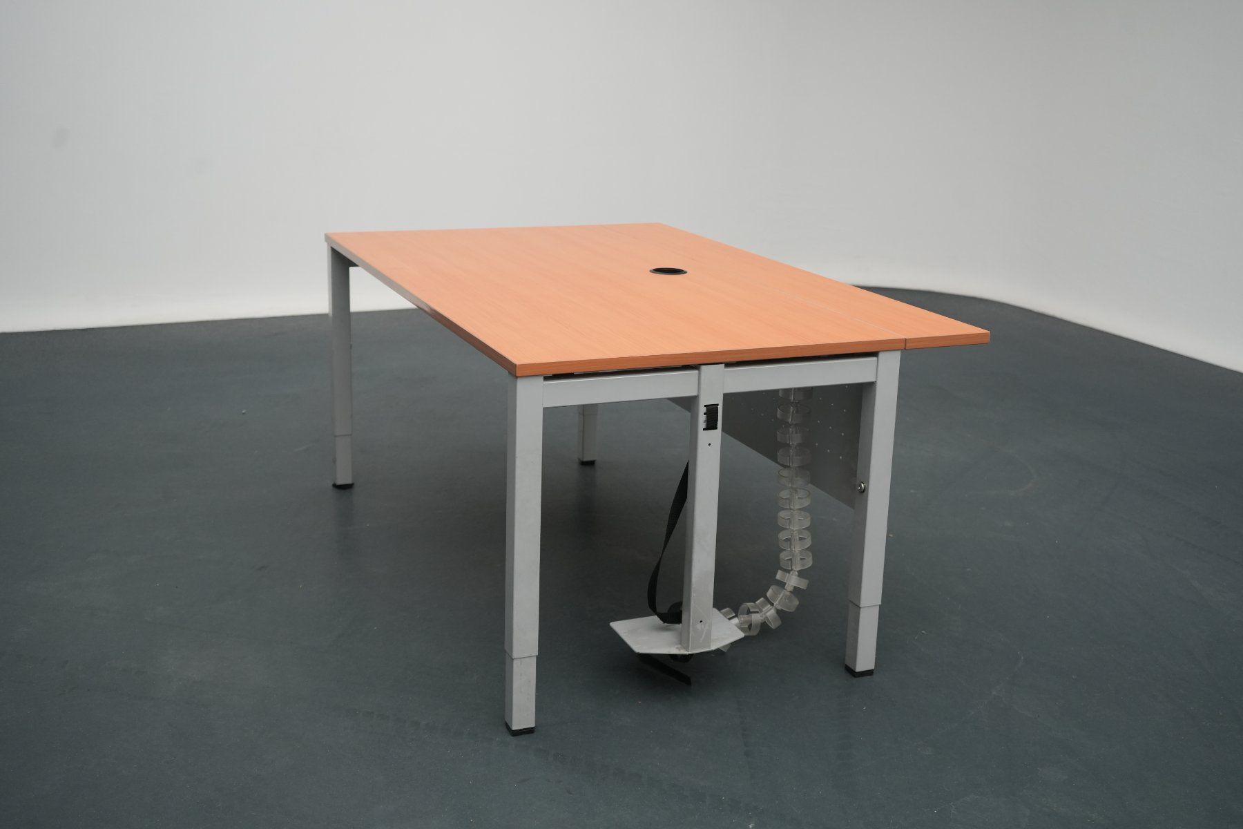 Scrivanie: Bürotisch Holz/Metall – Usato da Safenwil venduto da EFAGSafenwil5745