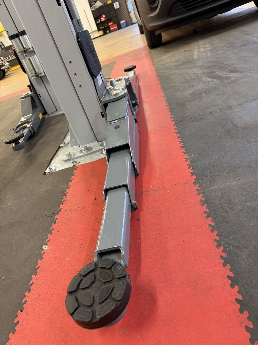 Rotary Hebebühne & Wagenheber: Ravaglioli Nagelneu 3200Kg Hebebühne – Neu (gemäss Beschreibung) aus Heiden von Rosenberg-Garage9410 5