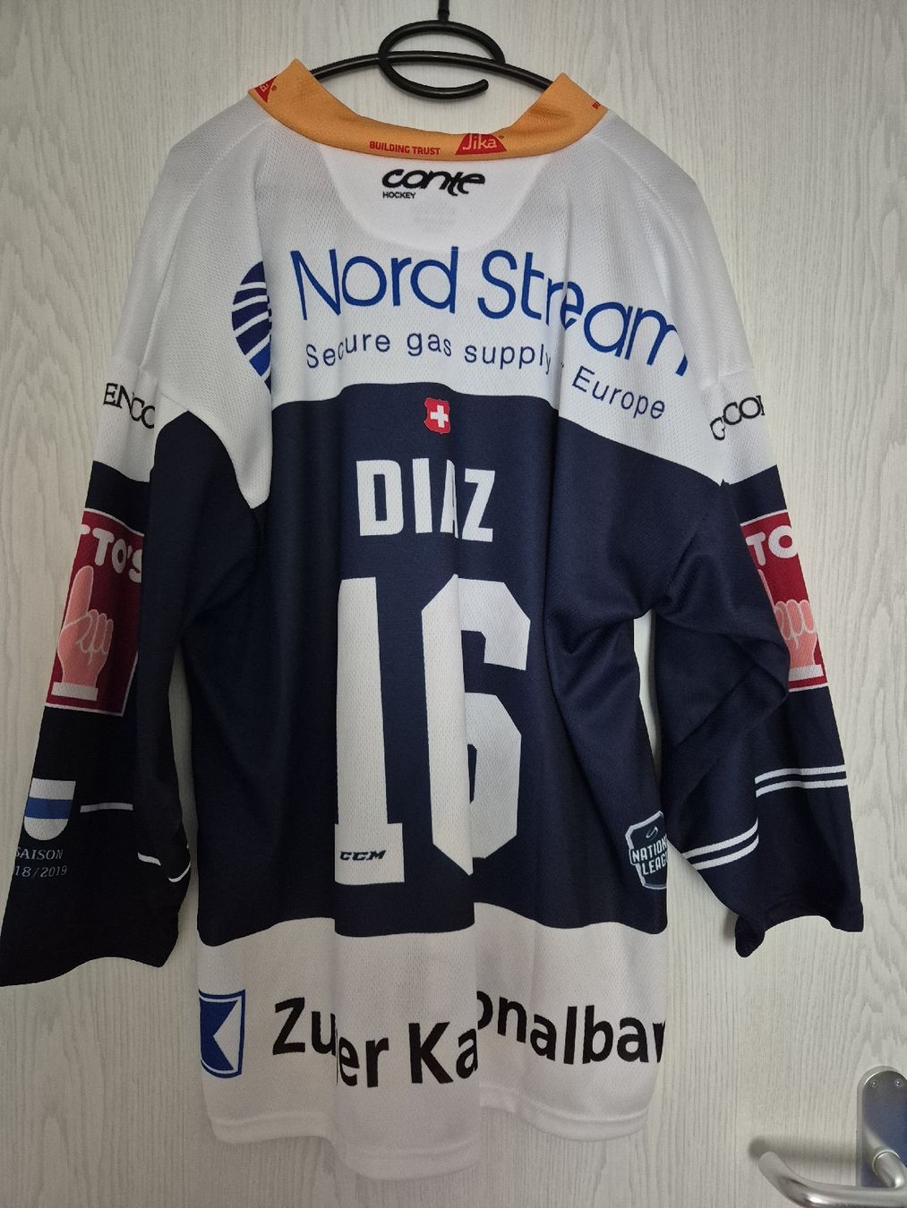 Leibchen & Hosen: EVZ Trikot Diaz 2018 /2019 – Neu (gemäss Beschreibung) aus Rothenthurm von Michele_1967 1
