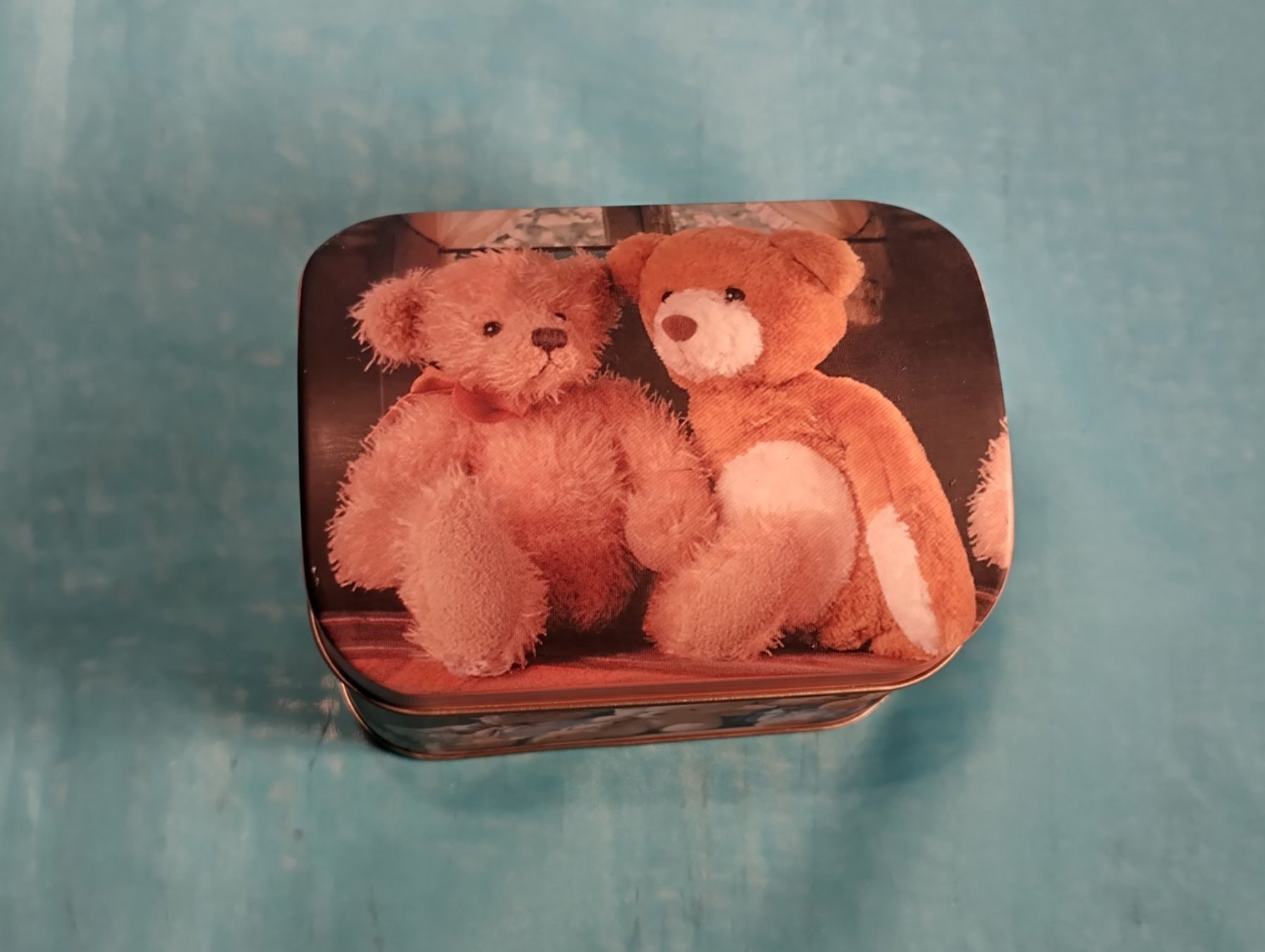 Sonstige Dekorationen & Accessoires: Blechbüchse mit Teddybären – Gebraucht aus Bellach von JingleCherry