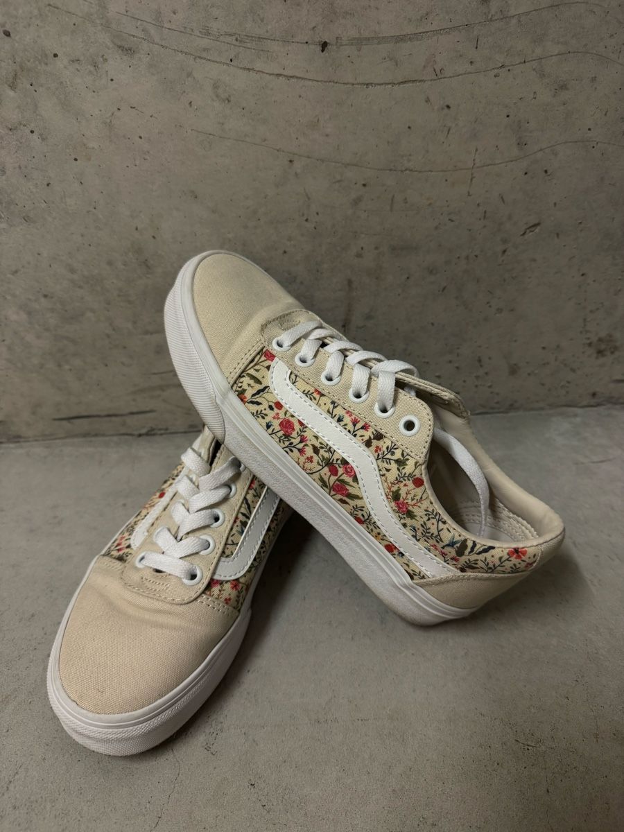 Vans Scarpe da donna: Vans mit Blümchenmuster – Nuovo (secondo la descrizione) da Winterthur venduto da ste_5vfj