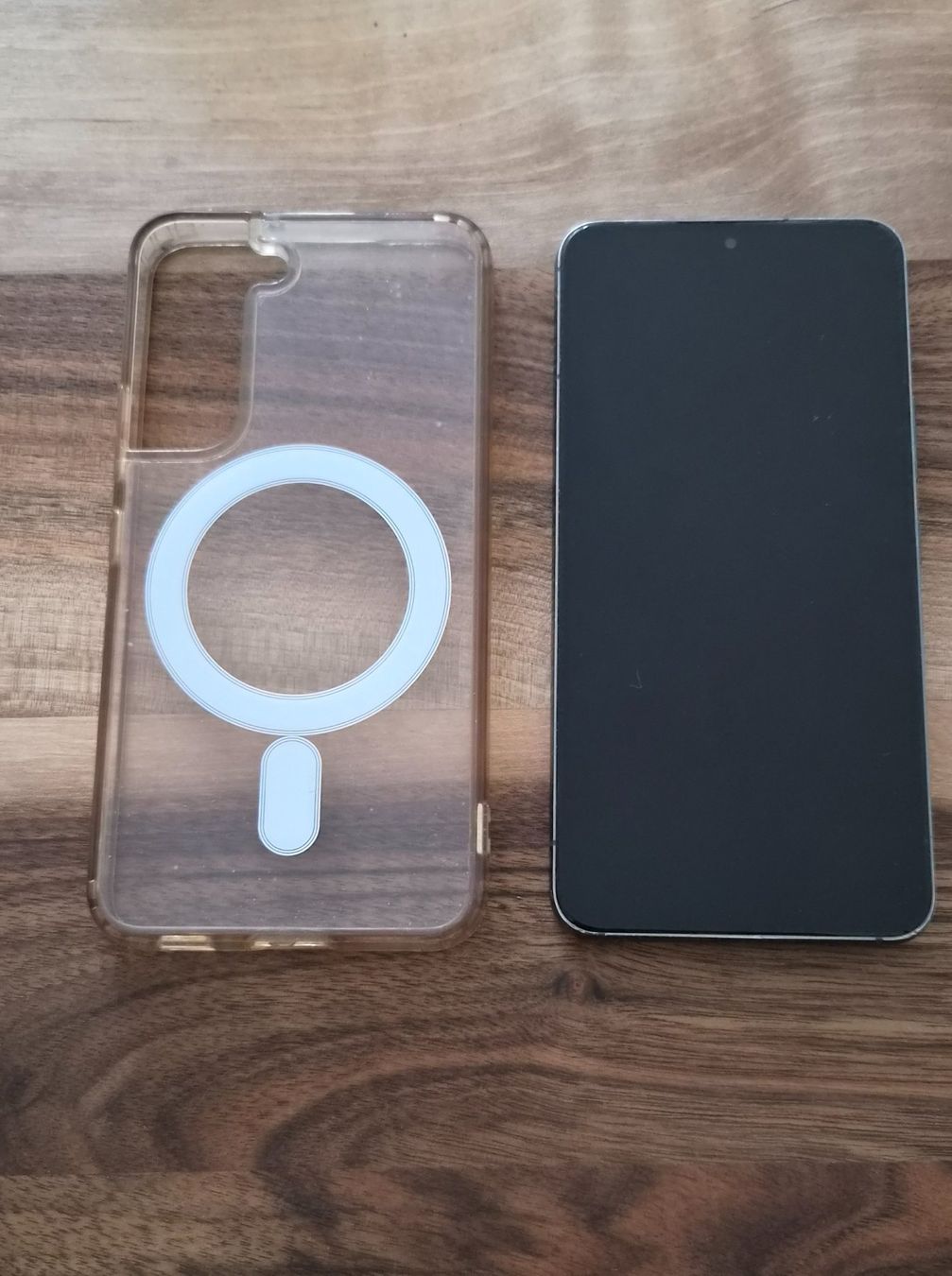 Samsung Telefoni cellulari / Smartphones: Samsung Galaxy S22 gebraucht mit Hülle – Usato da Zürich venduto da bollerom 2