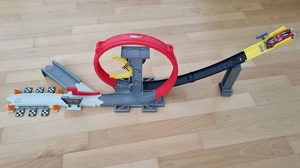 Mattel Disney Pixar Cars XRS Rocket Racing Super Loop Playse (Gebraucht ...