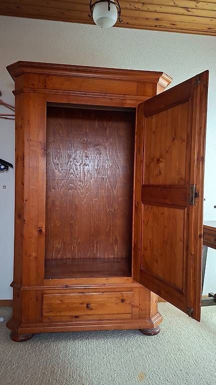 Armadi: Armoire ancienne en bois – Usato da Lausanne venduto da wan_hh6x 1