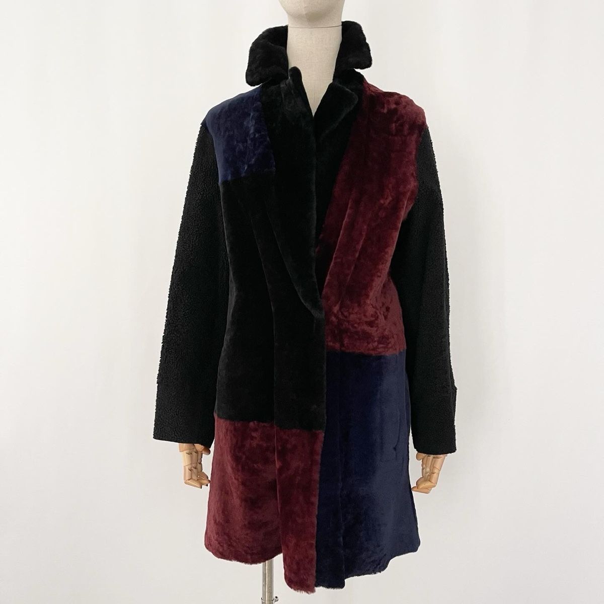 Cappotti: DROMe Reversible Shearling Coat – Nuovo e nell'imballaggio originale da Emmen venduto da Avviivva_Com2023