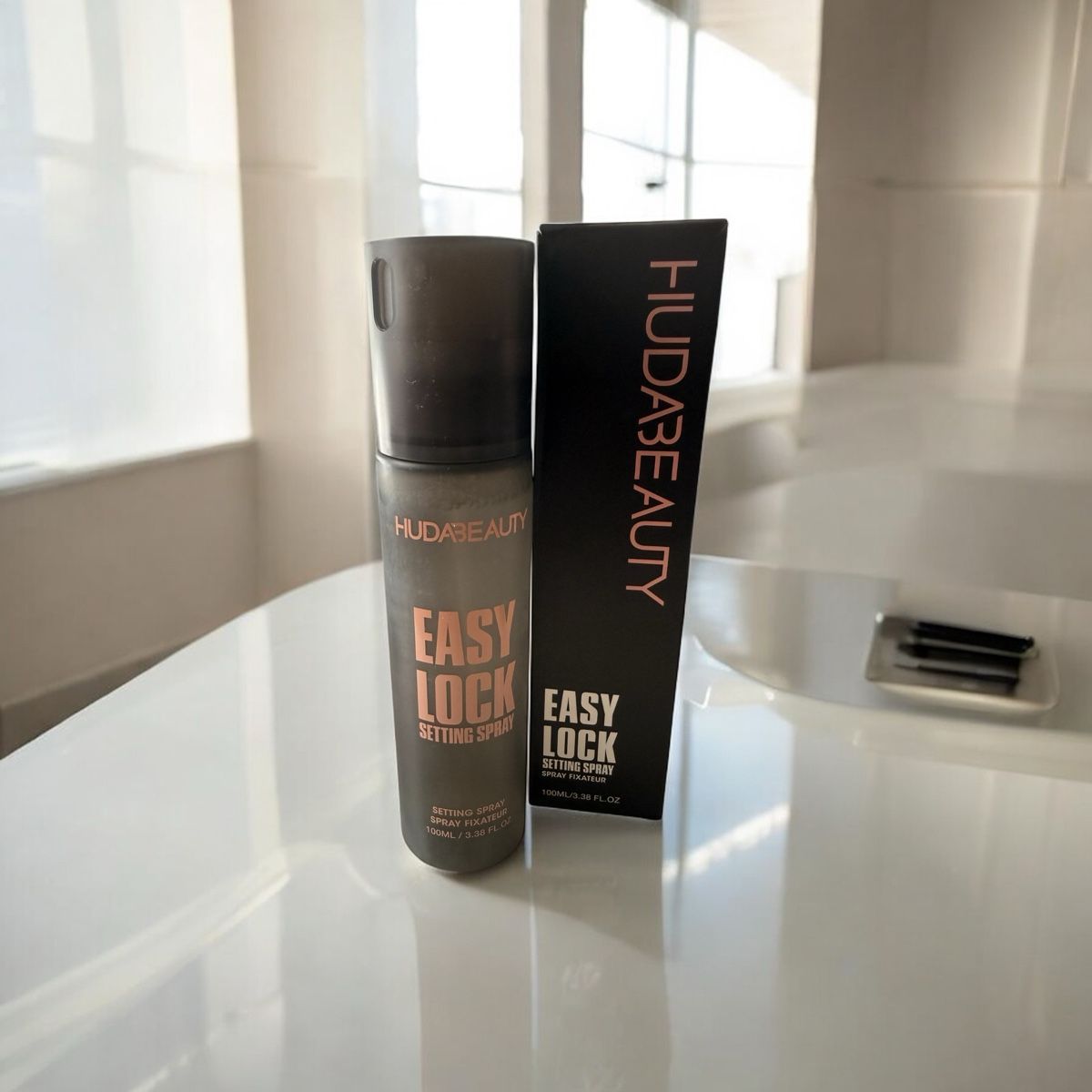 Make-up: Huda Beauty Easy Lock Setting Spray - Neuwertig! – Nuovo e nell'imballaggio originale da Solothurn venduto da Menis-Shop1 2