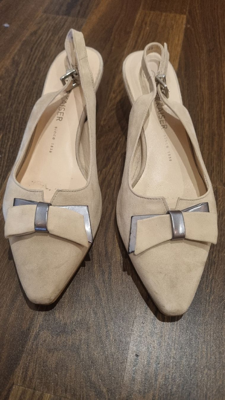 Kaiser Scarpe da donna: Peter Kaiser! Slingbacks mit Kittenheel, Gr. 4 1/2 – Usato da Oftringen venduto da MalousAllerlei 1