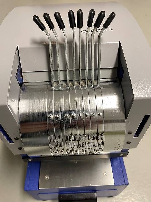 Tutte le macchine: Perforiermaschine Perfostar E Pernuma – Usato da Ittigen venduto da son_w9mz 4