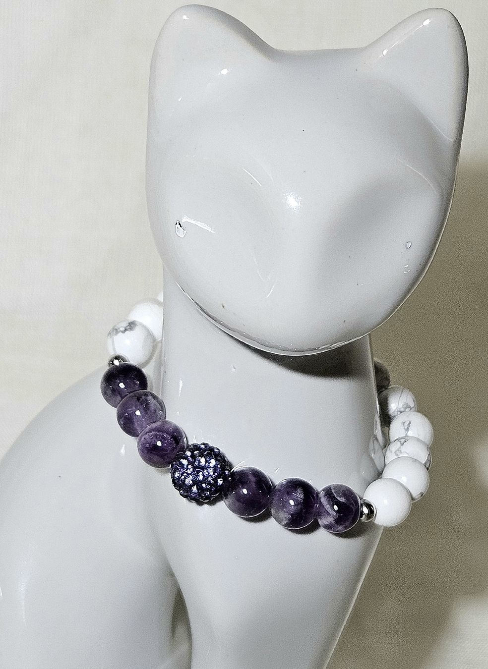 Bracciali & Braccialetti: Howlith-Lila Perlen Armk. - Spendenaktion – Nuovo (secondo la descrizione) da Unterkulm venduto da Nachtigall 4