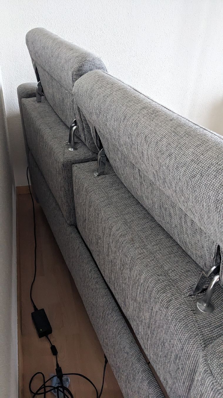Divani: Elektrisches 2er Sofa – Usato da Romanshorn venduto da chaanem 5