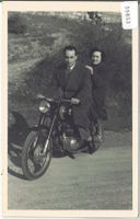 Paar couple auf Motorrad