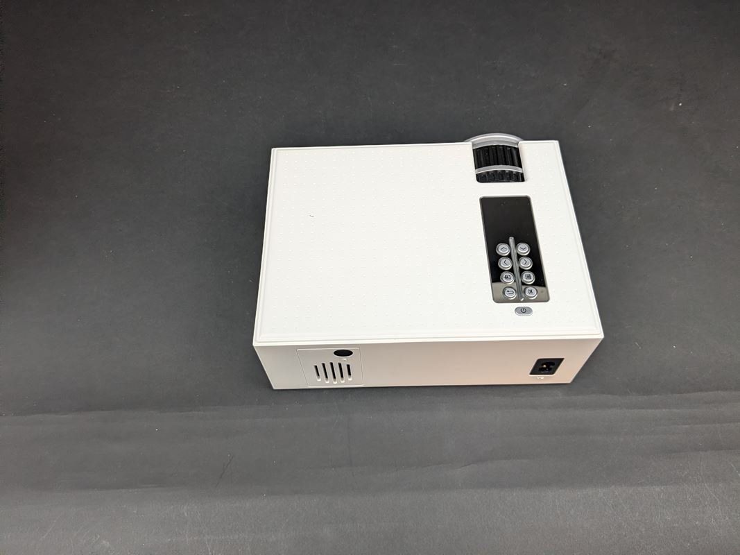 Vidéoprojecteurs: MINI Projektor C8 – Neuf (Voir description) à Thun par Restwert_Thun 3