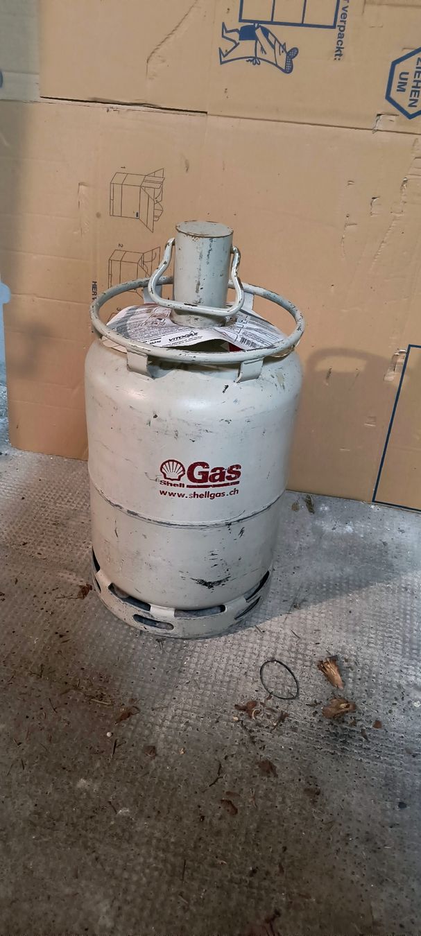 Gas-Geräte & -Technik: Gasflasche 10,5 kg – Gebraucht aus schaffhausen von walu