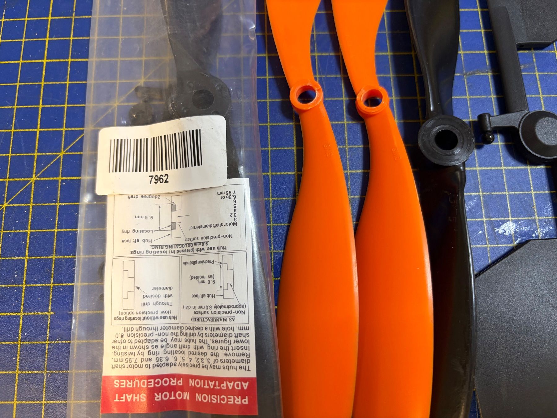Modellismo RC: Modellflugzeug Propeller div. – Usato da Glattbrugg venduto da Olio7 5