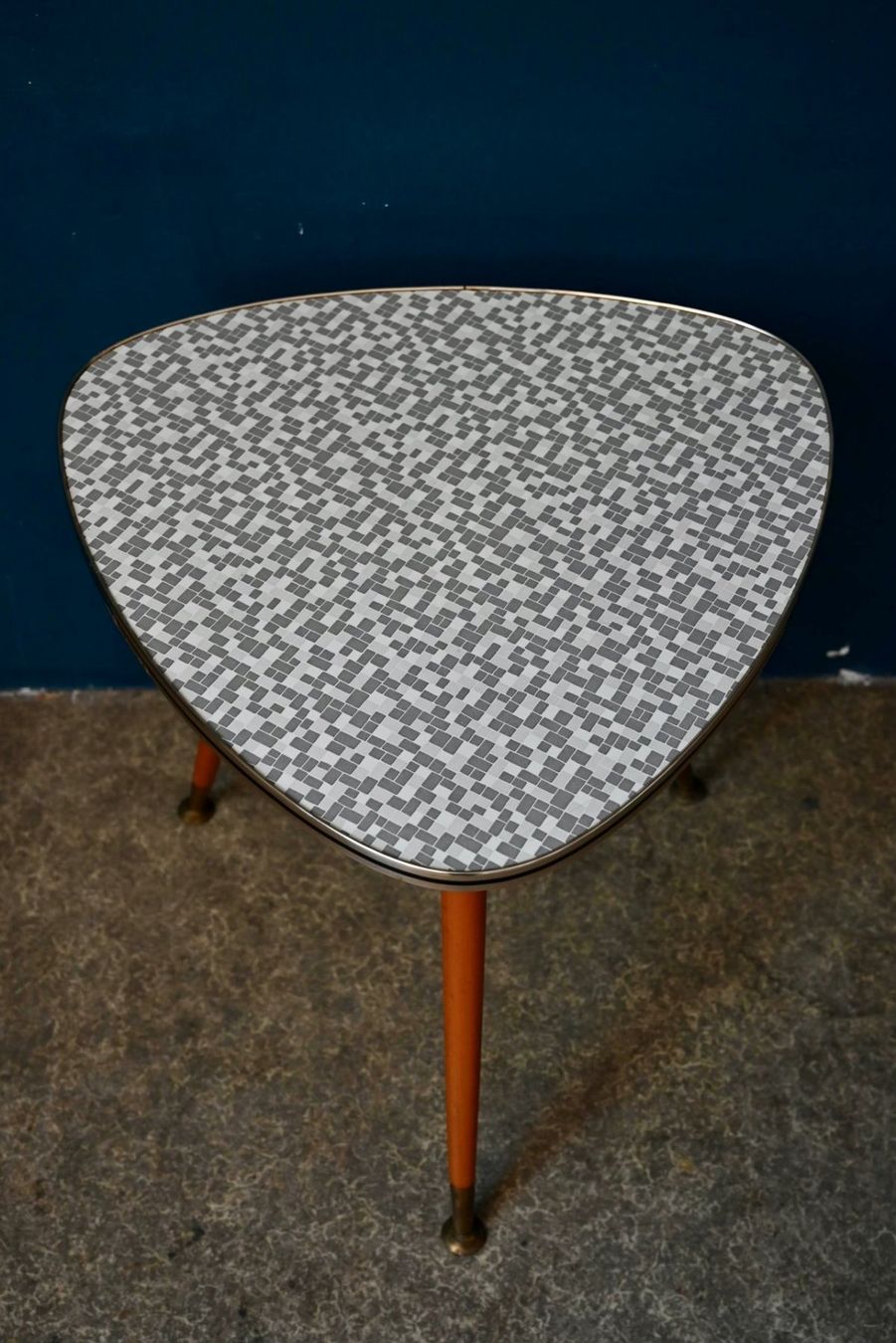 Tische: Table tripode pieds compas vintage 60 – Gebraucht aus COLMAR von Sophiebellelurette 1